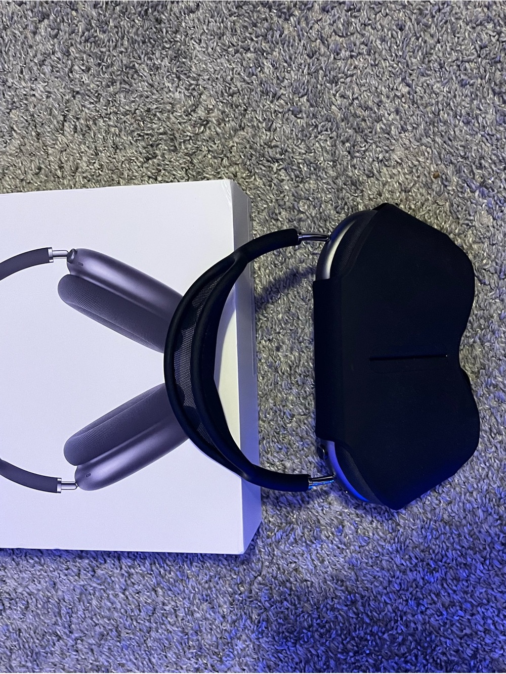 Apple Airpod Max Headphones